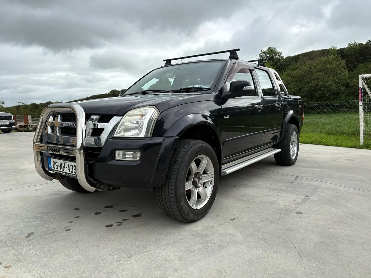 Isuzu Dmax 3.0 Test 04/27 and tax crewcab - Image 4