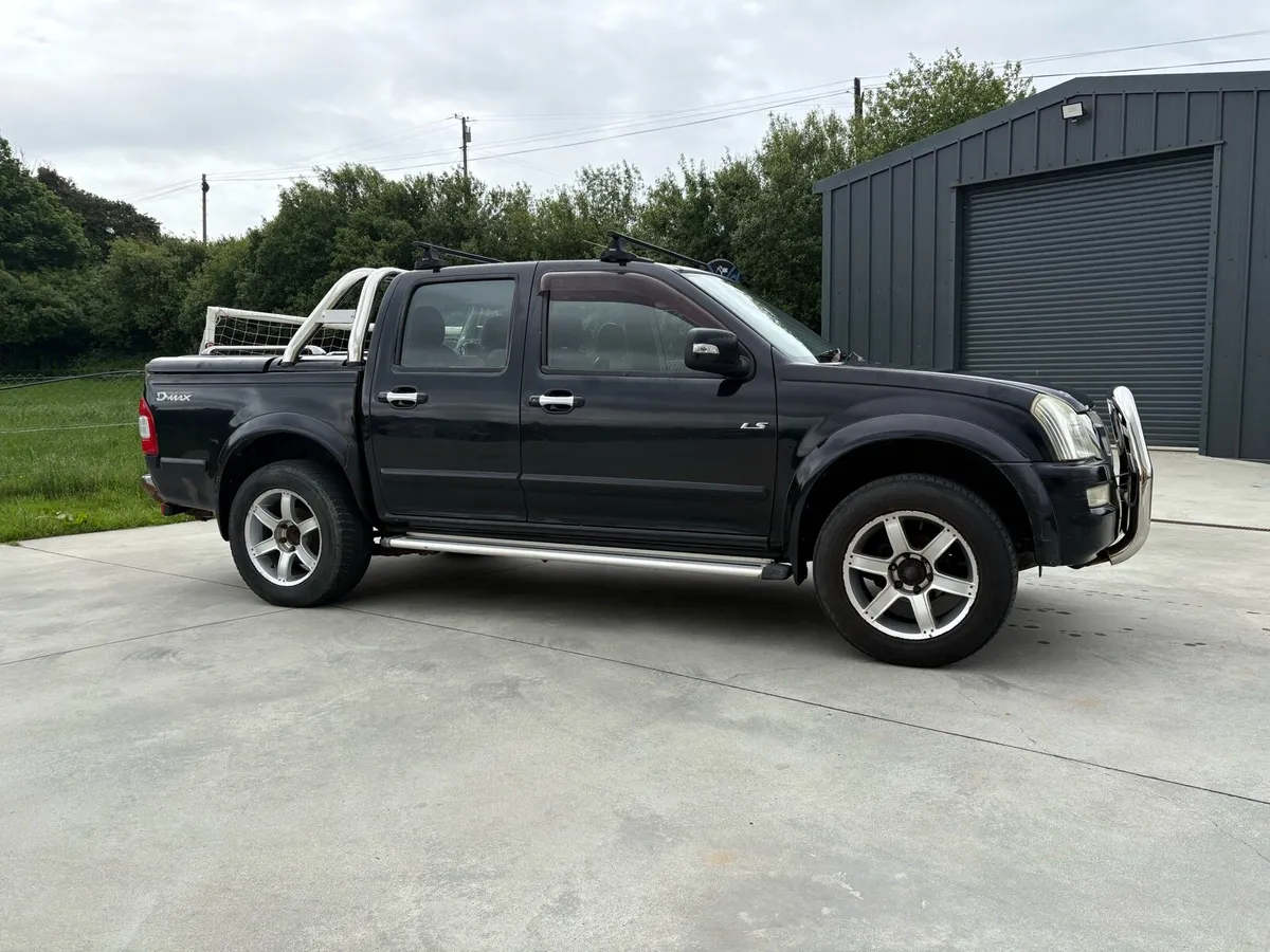 Isuzu Dmax 3.0 Test 04/27 and tax crewcab - Image 1