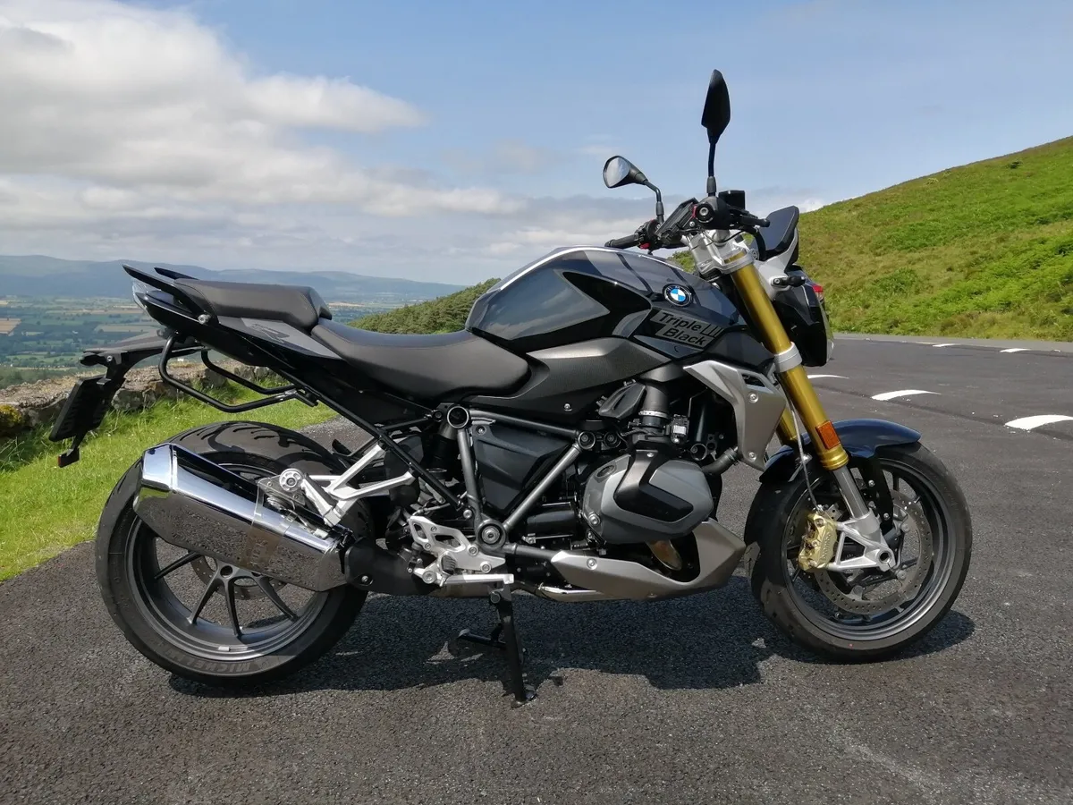 BMW R1250R SE Triple Black - Price increase - Image 3