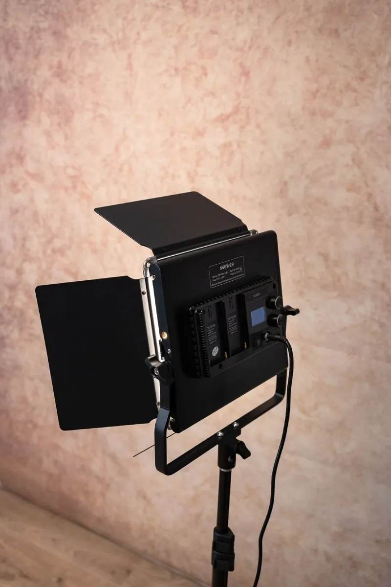 Neewer LED Panel – Studio & Video Light, Bi-Color - Image 2