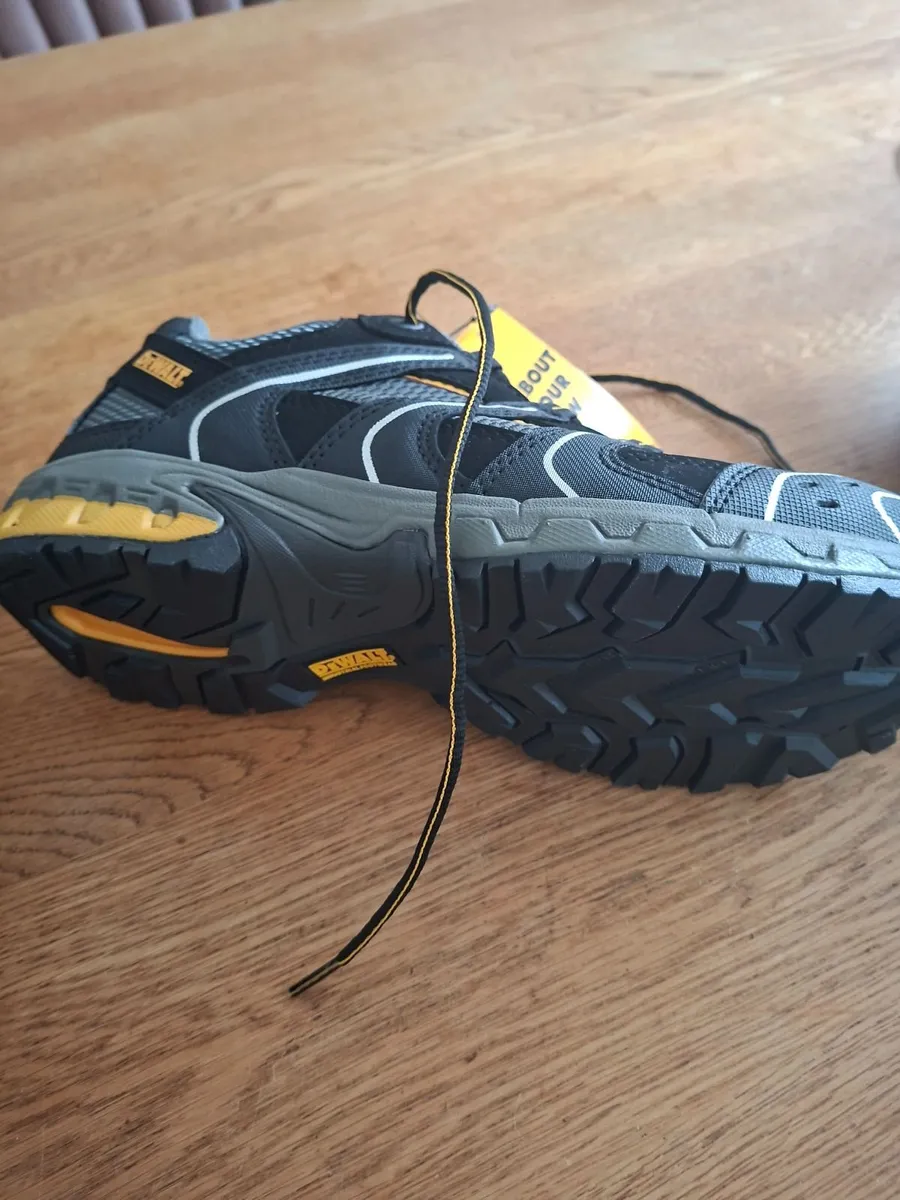 DeWALT Safety shoes - Image 2