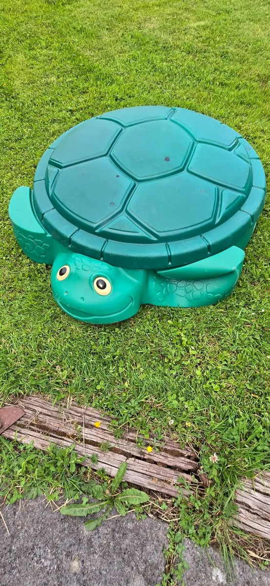 Little Tikes Turtle Sandbox - Image 2