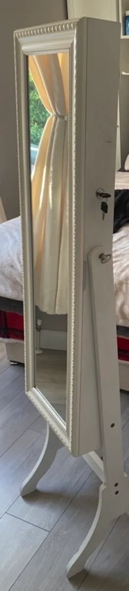 Mirror jewellery storage - Image 3