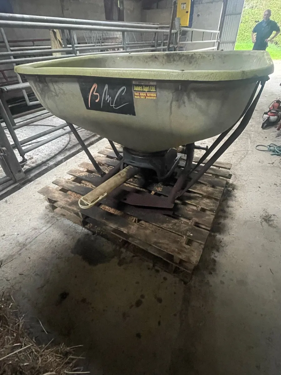 6CWT BMC Wagtail Fertiliser Spreader - Image 3