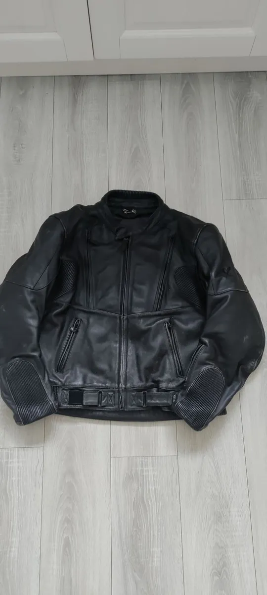 Men's Leather Motorbike Jacket & Trousers - Image 3
