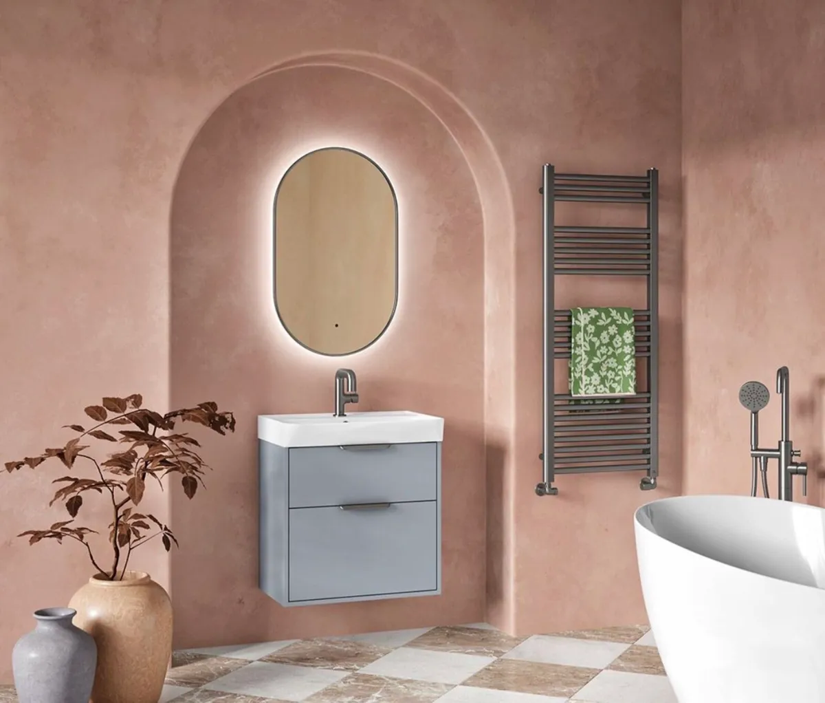 Bathroom items for sale - Image 1