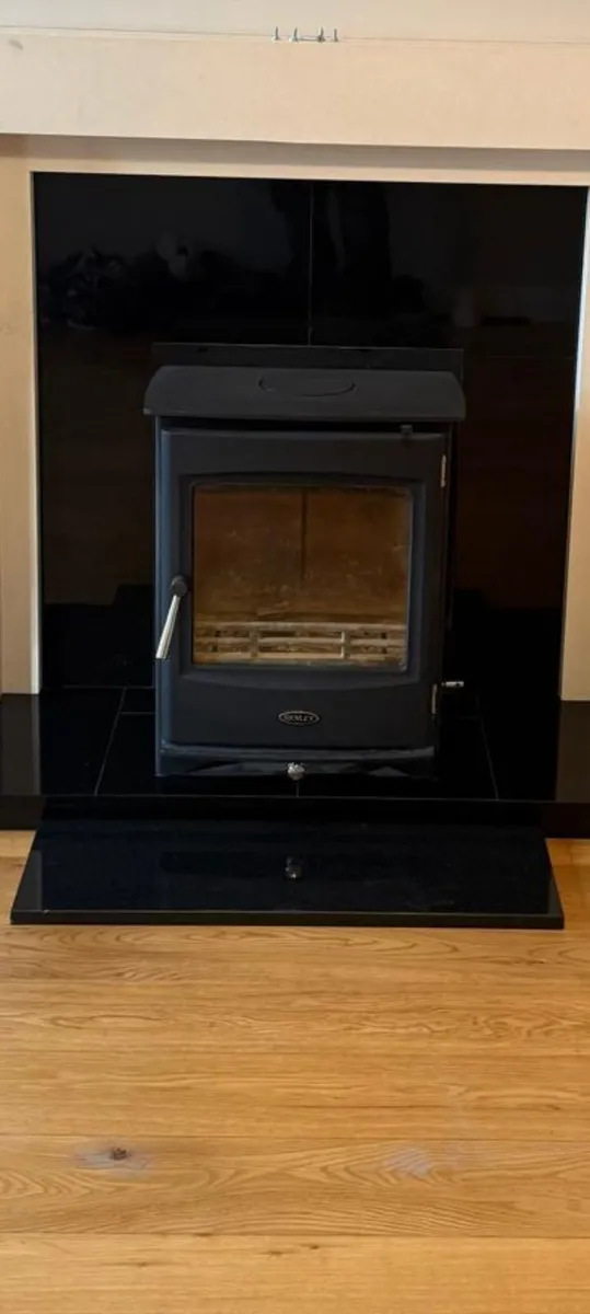 Stove freestanding  hardly used - Image 4