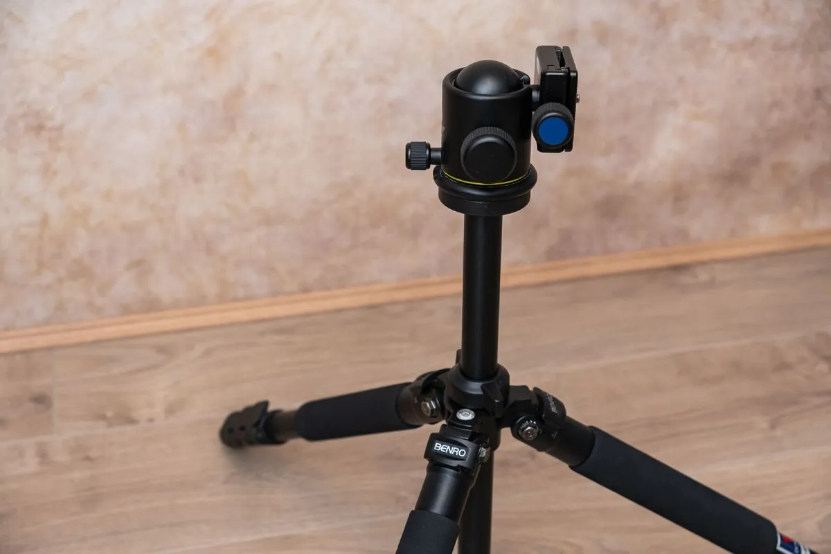 Benro Tripod + KB-1A Ball Head - Image 3