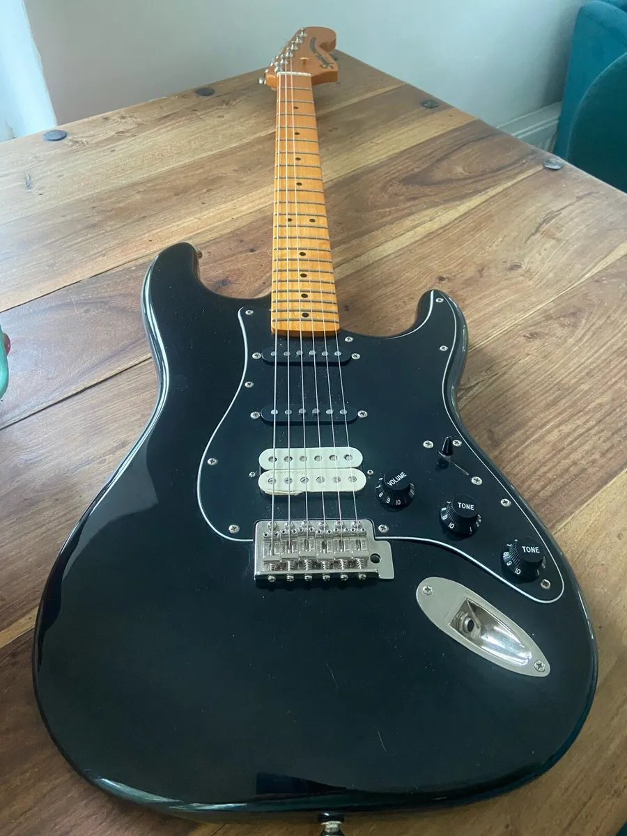 Fender Squire 70s Classic Vibe Stratocaster - Image 1
