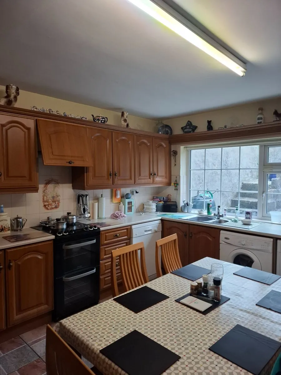 Kitchen units - Image 2