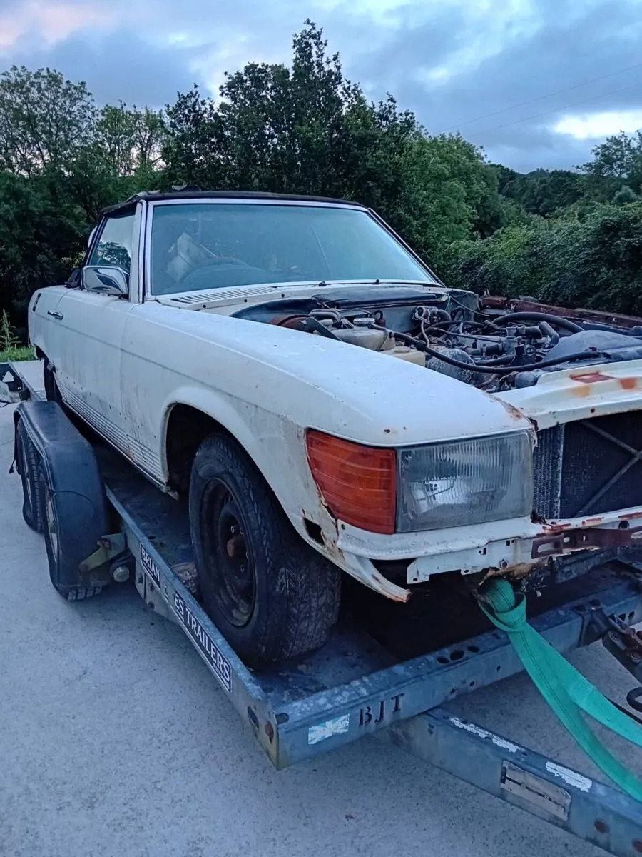 LOOK mercedes 350sl 1973 R107 only 600 euros - Image 1