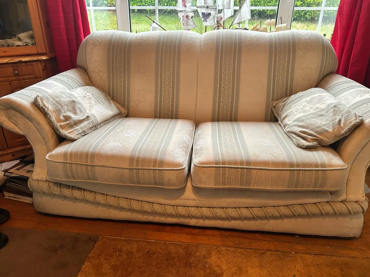 3 piece suite - Image 1