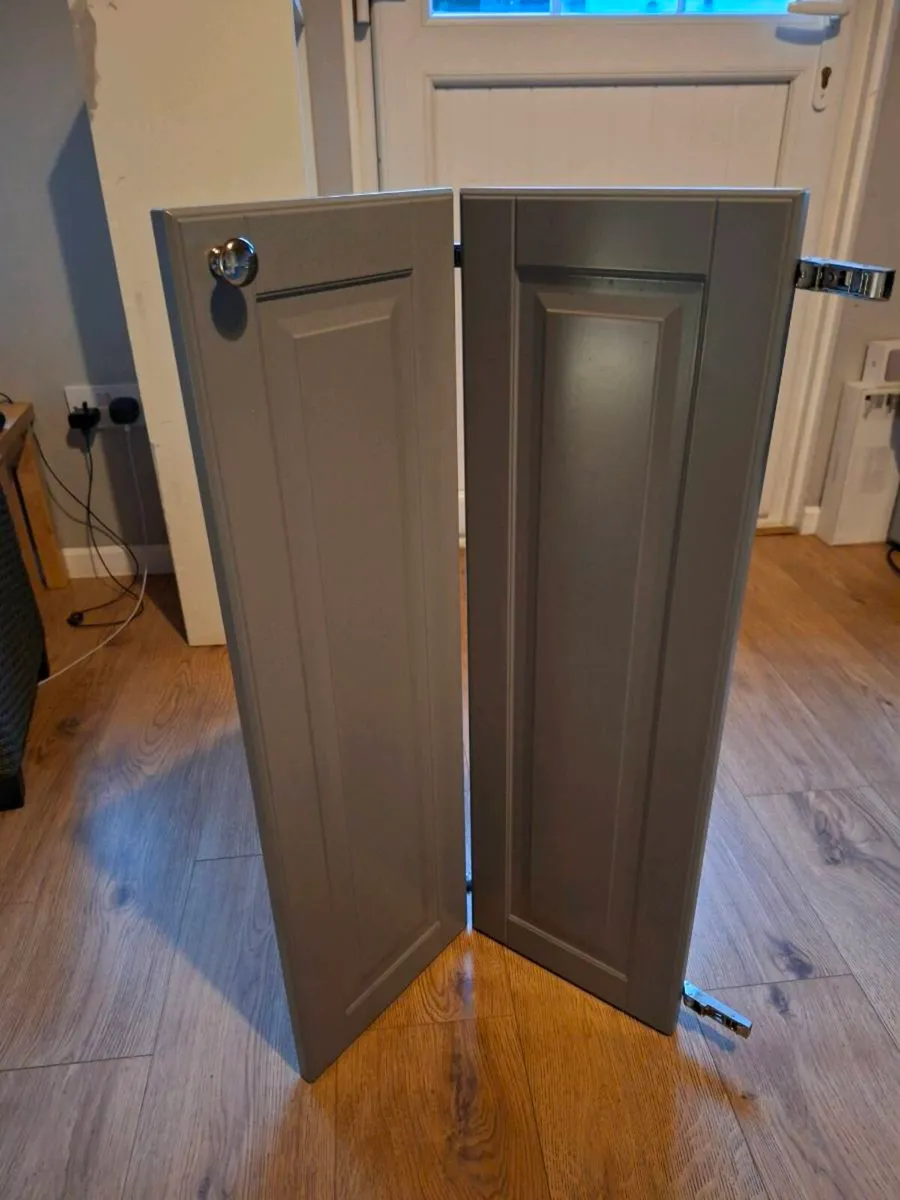Kitchen Doors and Drawers - Image 4