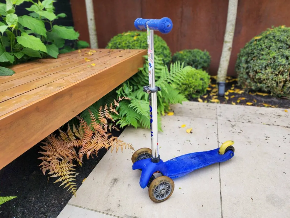 Micro Scooter & Helmet - Image 2