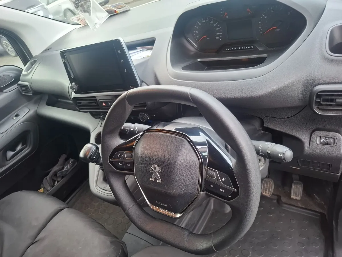 Peugeot Partner 2022 - Image 2