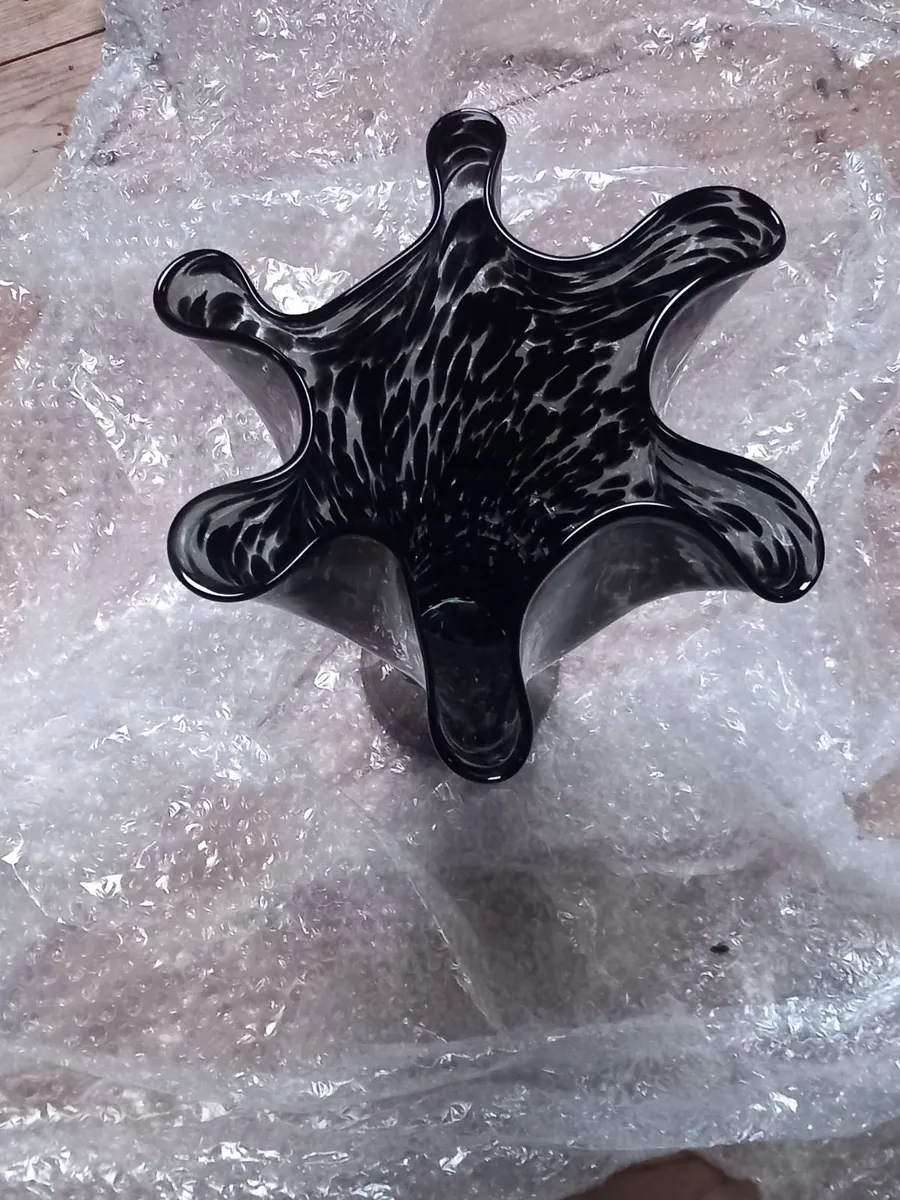 New Grange Vase - Image 2