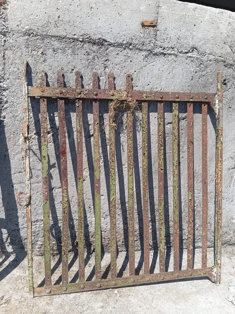 Gates - Image 3