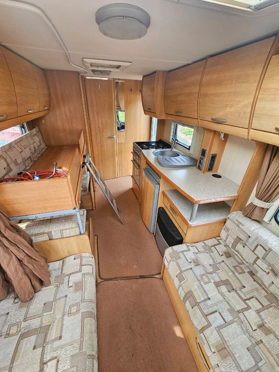 Caravan - Image 4
