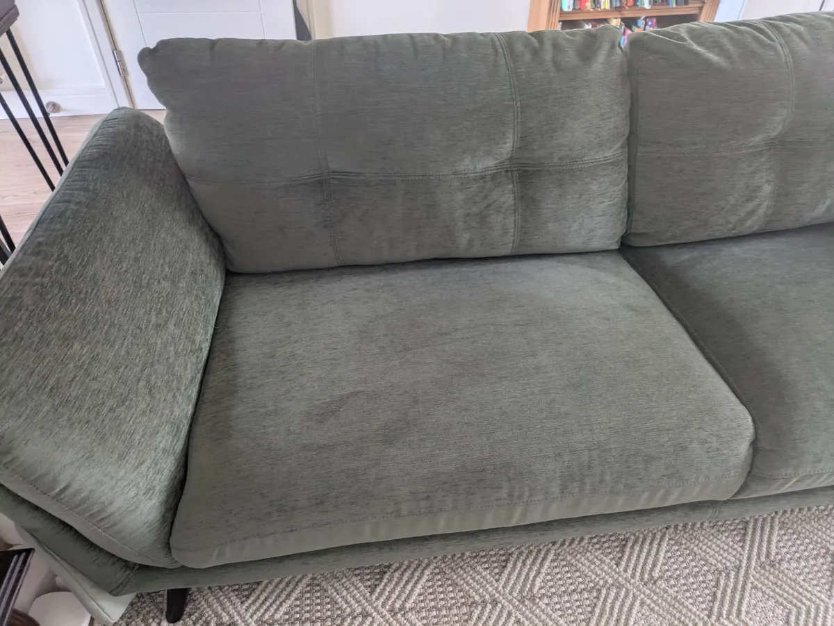 Couch - Image 4