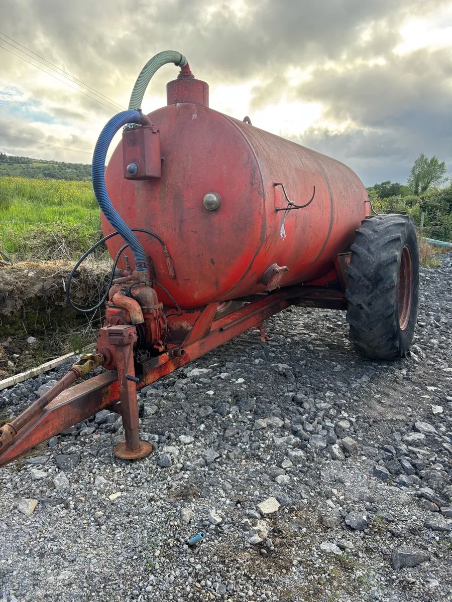 Slurry tanker - Image 3