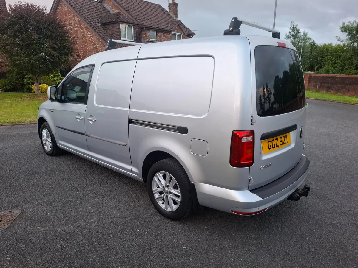 2017 Volkswagen Caddy highline - Image 4