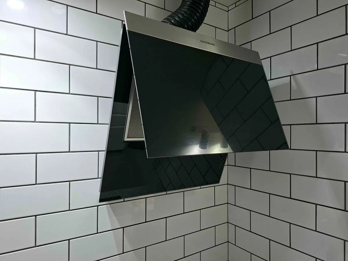 Nordmende 55cm Glass with SS frontal Angled hood - Image 4