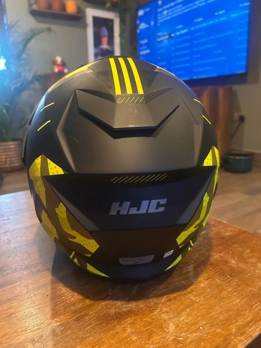 Hjc i80 flip with  pinlock 2 xl - Image 2