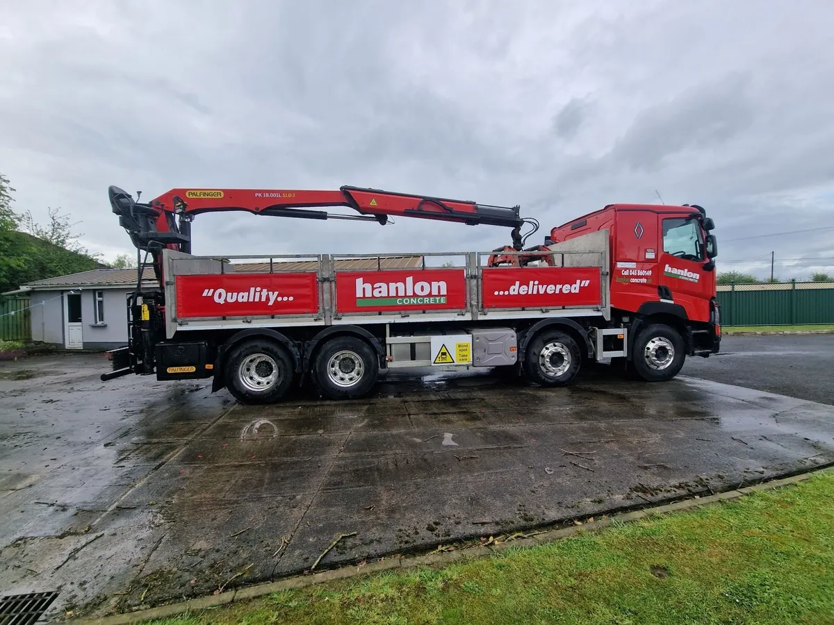 TRUCKS WITH CRANE S - Image 2