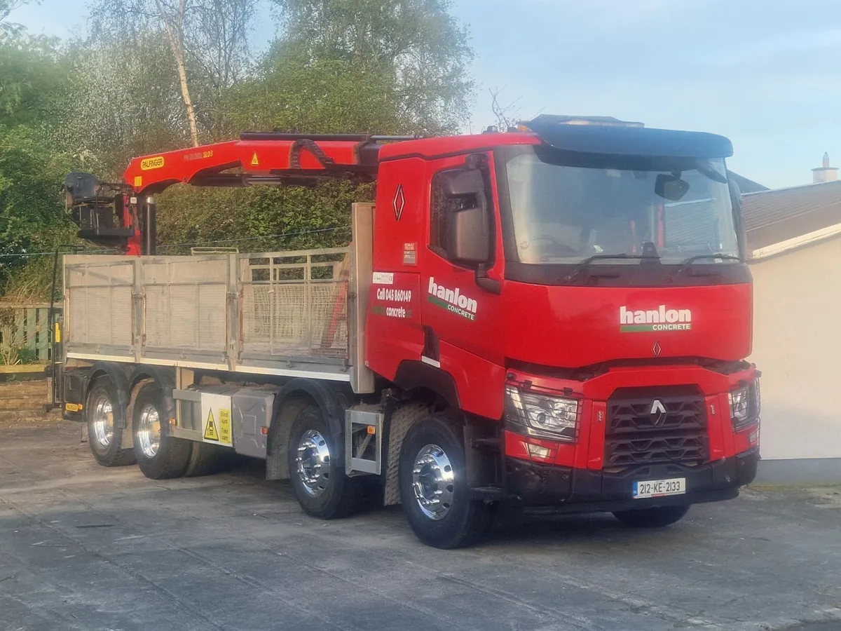 TRUCKS WITH CRANE S - Image 1