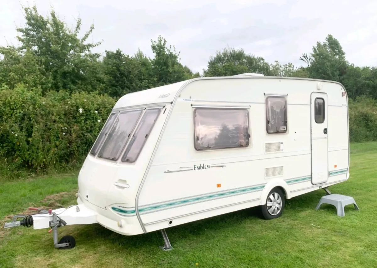 4/5  berth Caravan for sale - Image 2