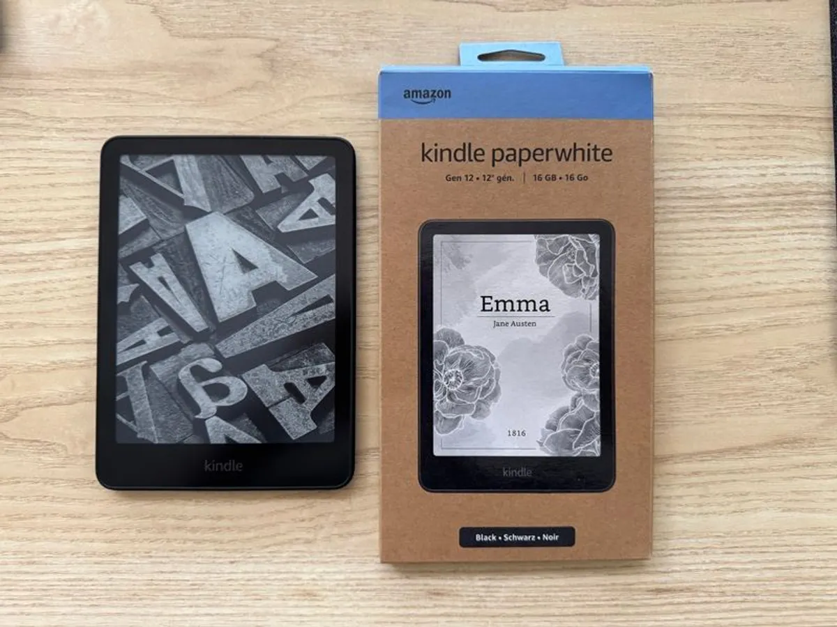 Amazon Kindle Paperwhite (12th Generation) - Image 1