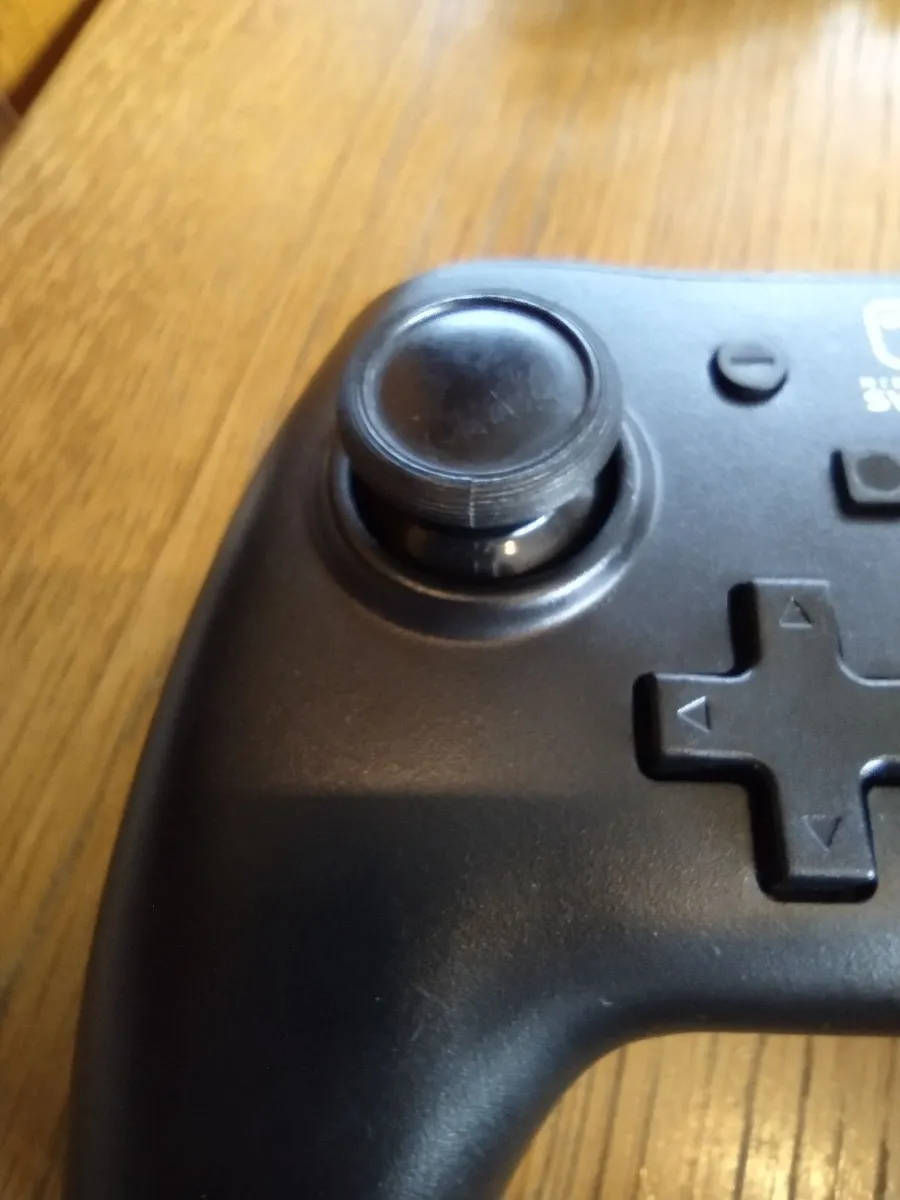 Nintendo Switch Black pro controller - Image 2