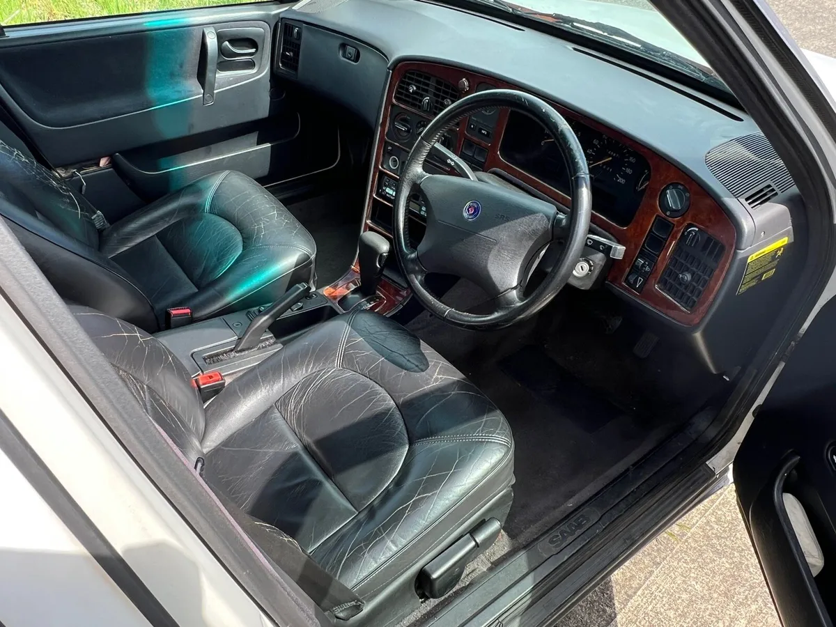 1995 Saab 9000 Petrol Automatic TAXED - Image 3
