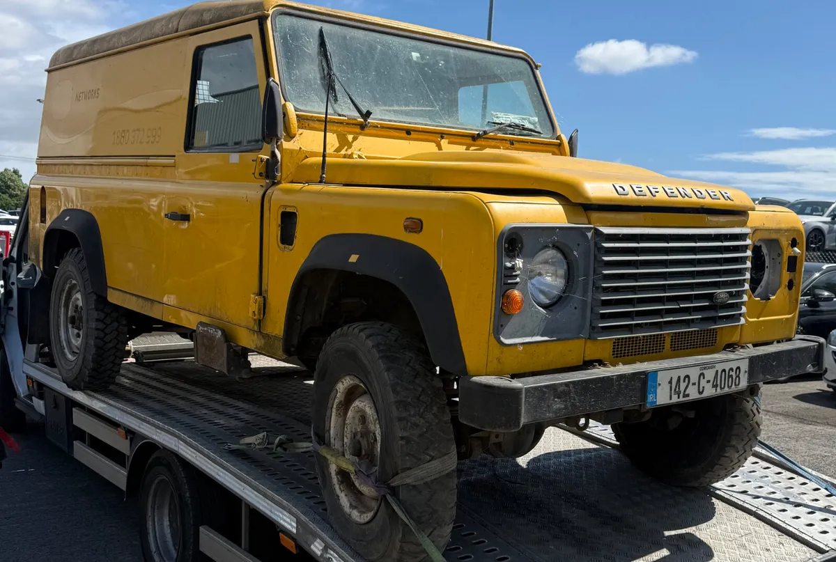 Landrover defender 2014 - Image 1