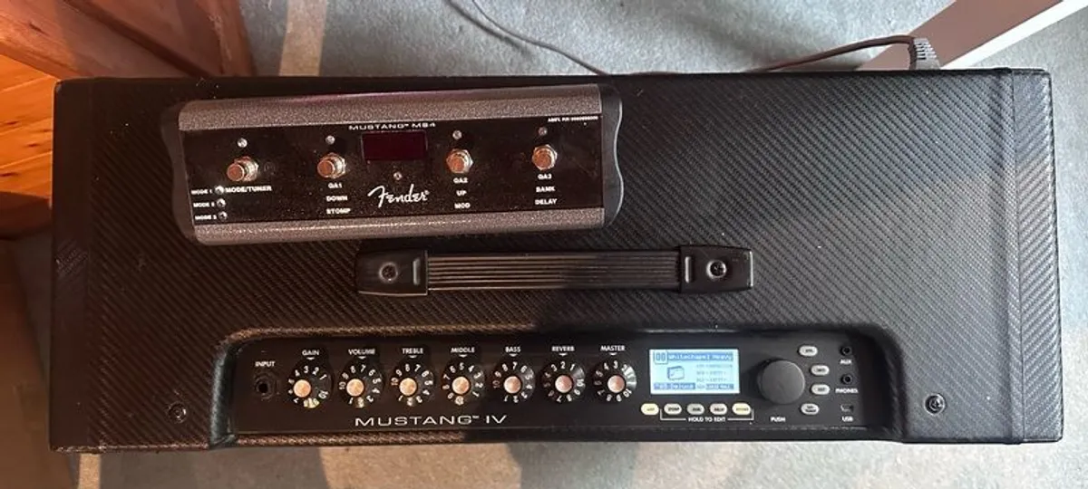 Fender Mustang IV v2 - Image 4