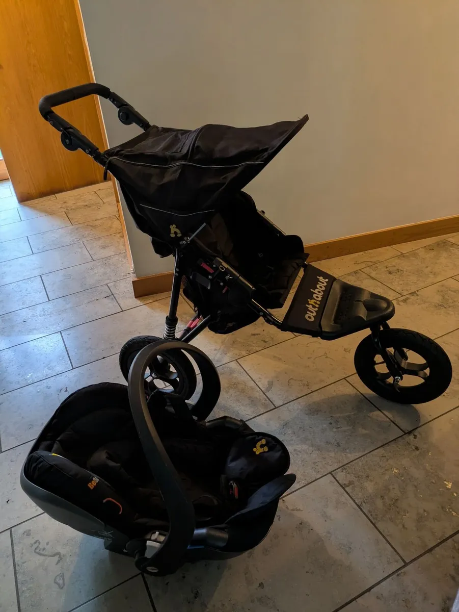 Out 'n about Buggy - Image 1