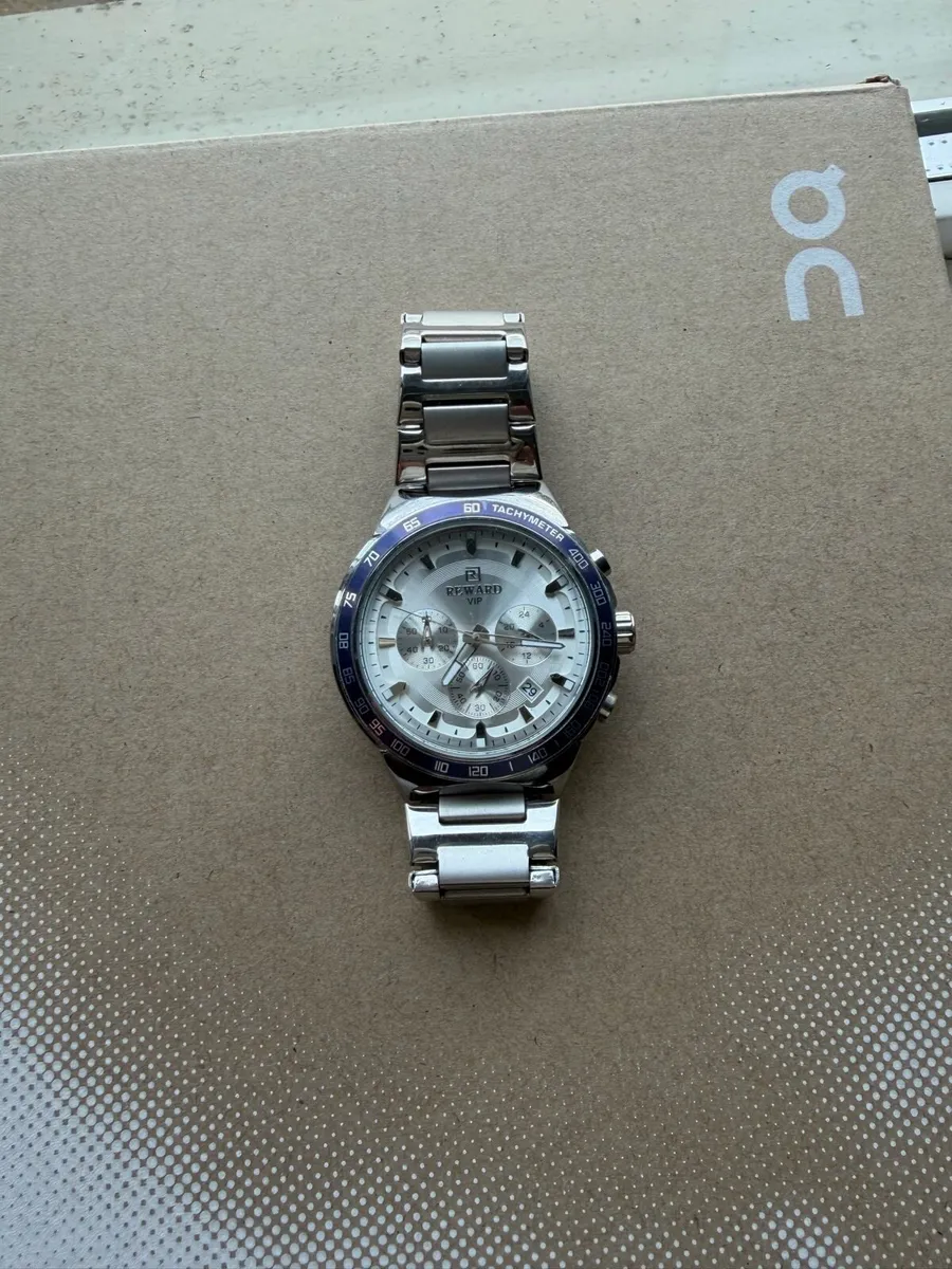silver watch - Image 1