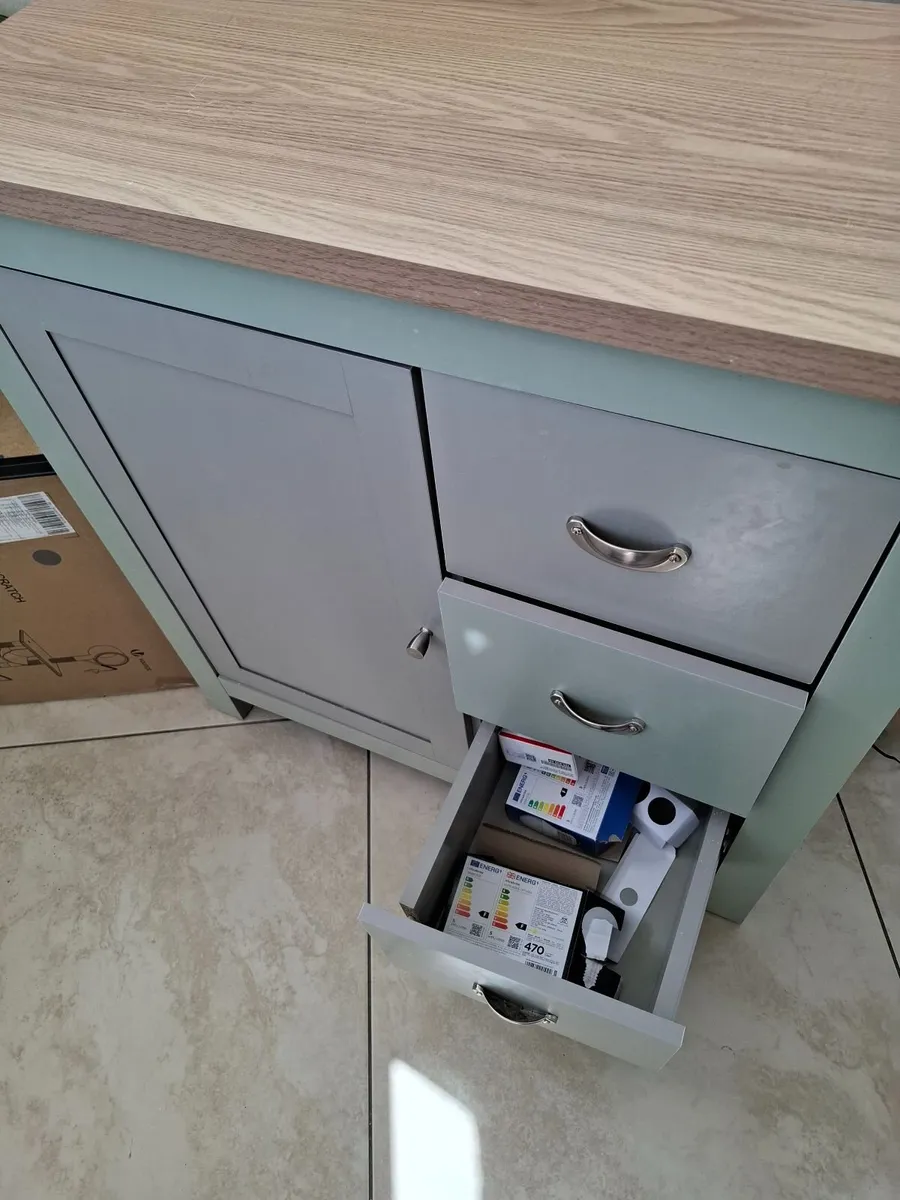 Sideboard - Image 4