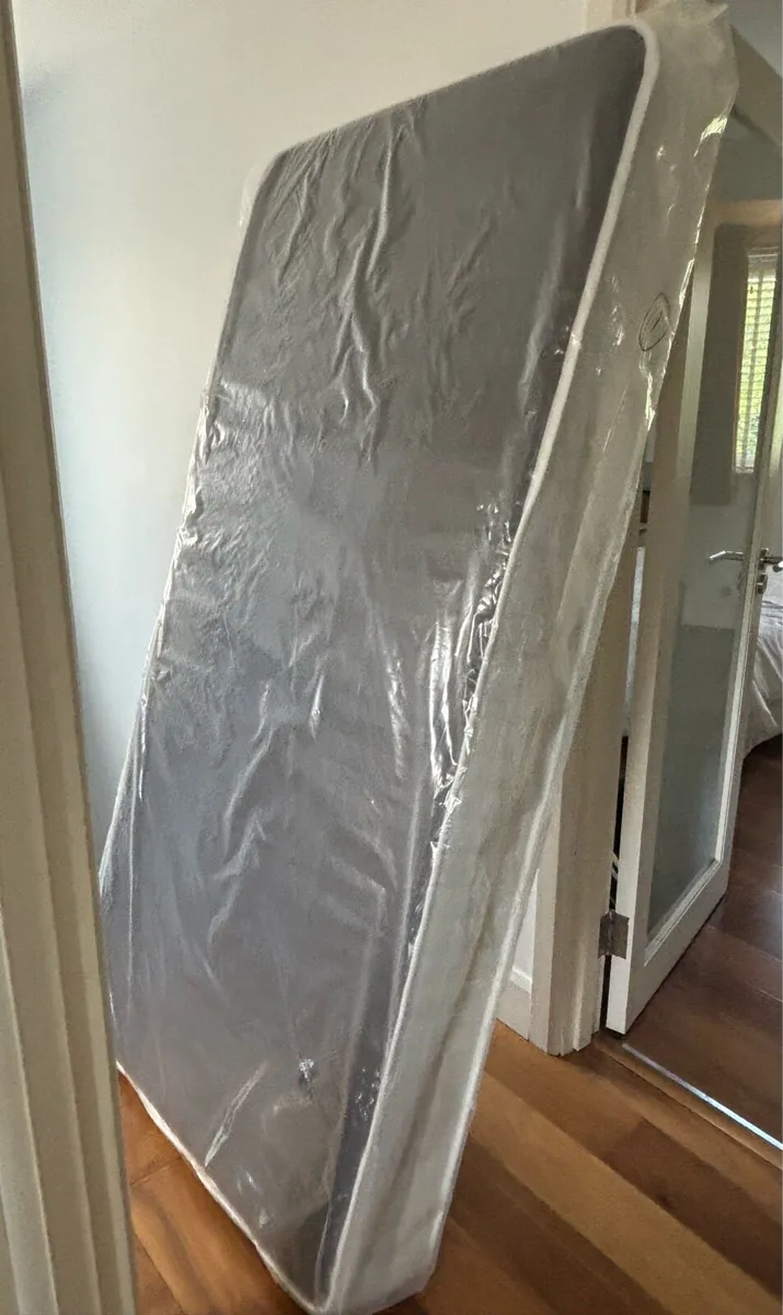 3ft Single Memory Comfort Mattress - Image 2