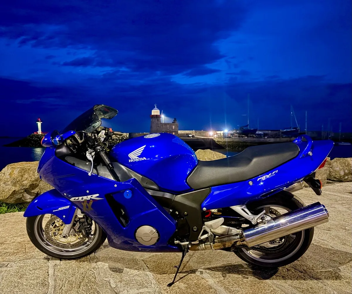 HONDA BLACKBIRD CBR1100XX - Image 1
