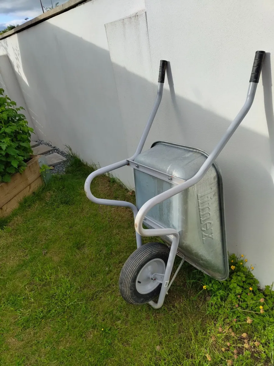 Wheel barrow - Builders Barrow Galvanised 90ltr - Image 2