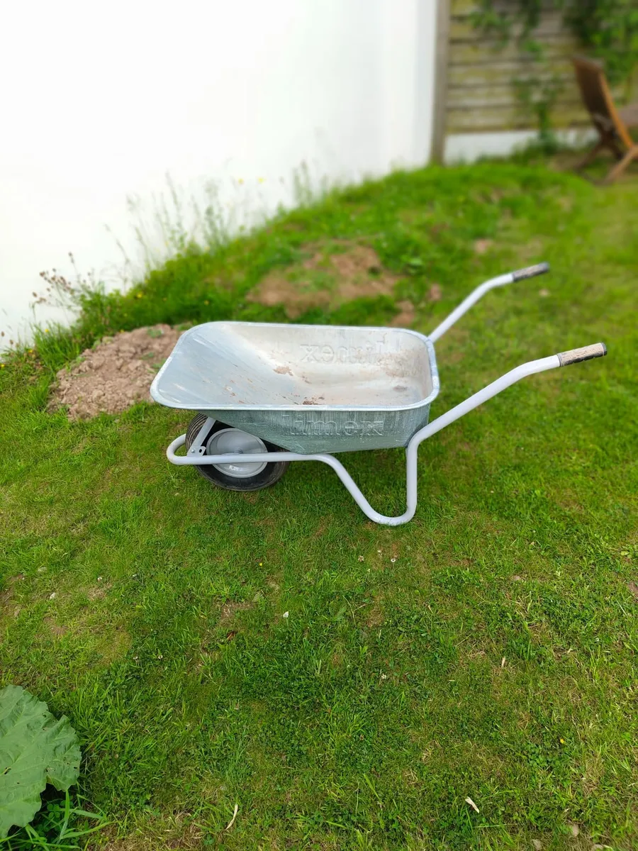 Wheel barrow - Builders Barrow Galvanised 90ltr - Image 4