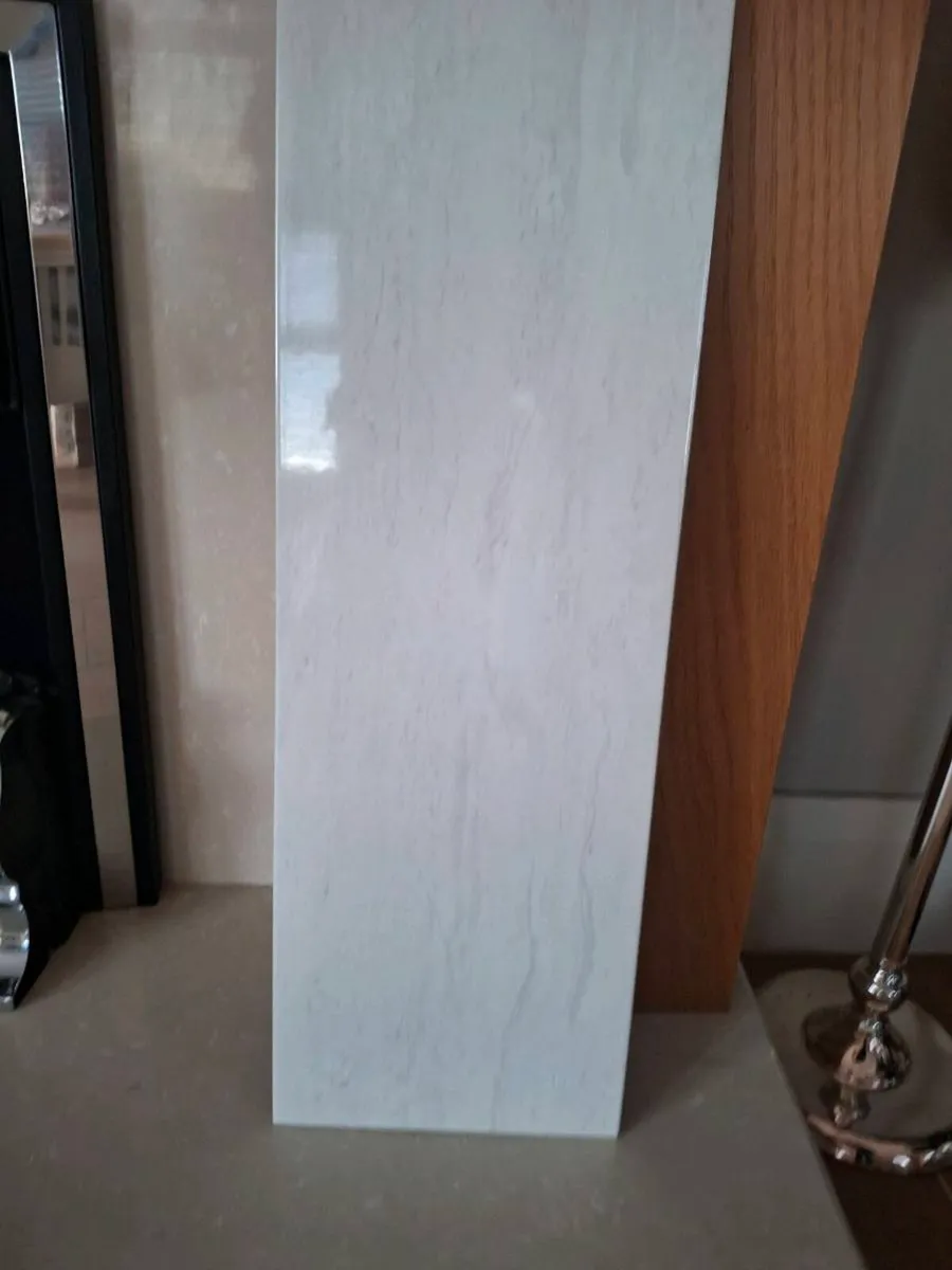 2.5  boxes tiles