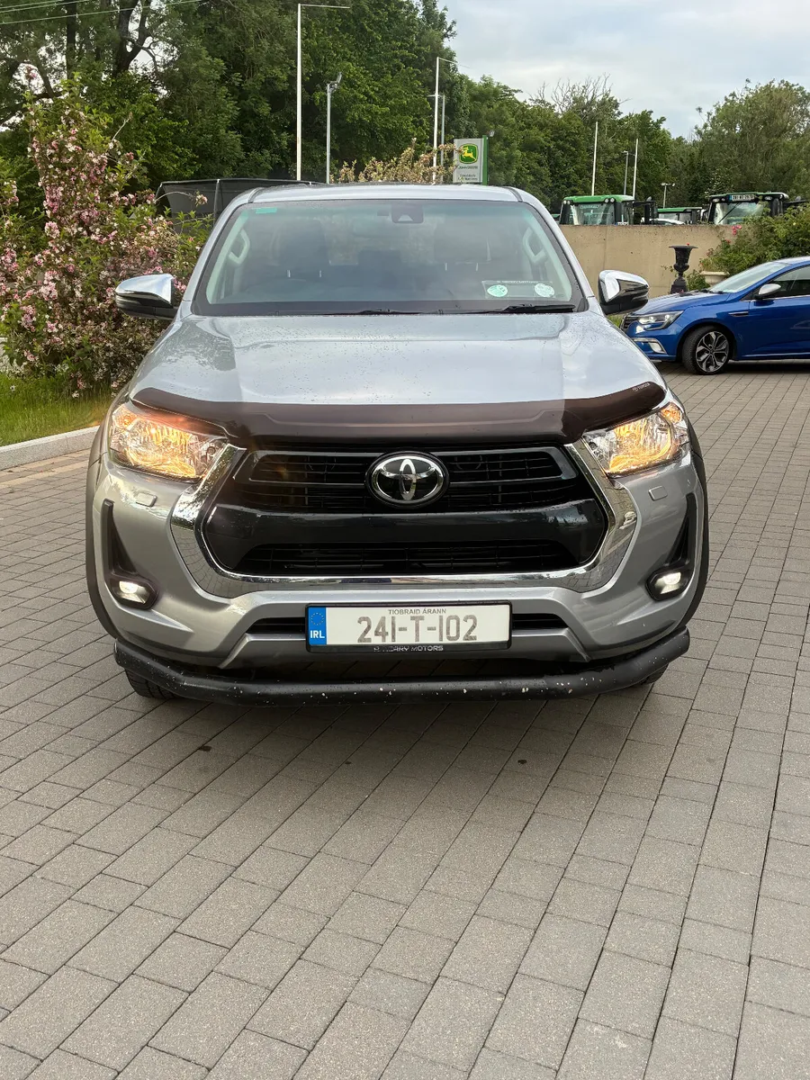 Toyota Hilux 2024 - Image 3