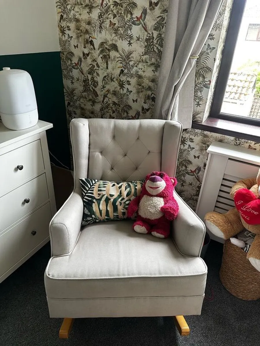 Nursery Rocking Chair Excellent Condition - Image 1
