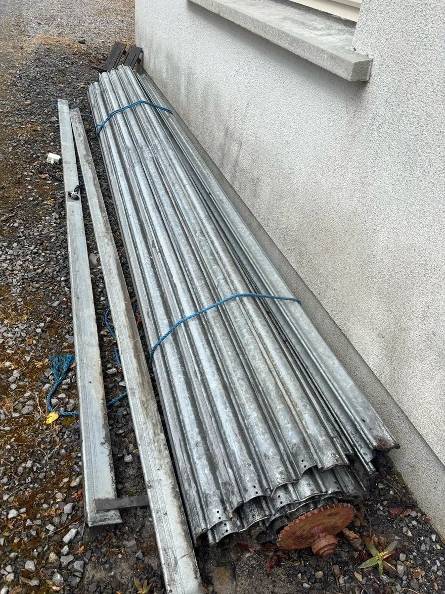 Large Heavy roller door 4 m x 3.65 m - Image 1