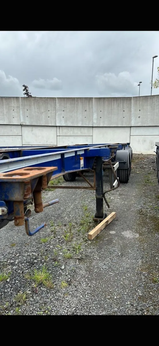 Two SDC Skelly Trailers - Image 1