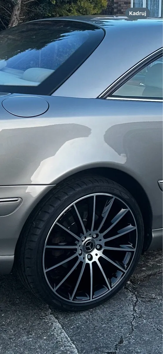 Mercedes genuine amg alloy wheels - Image 3