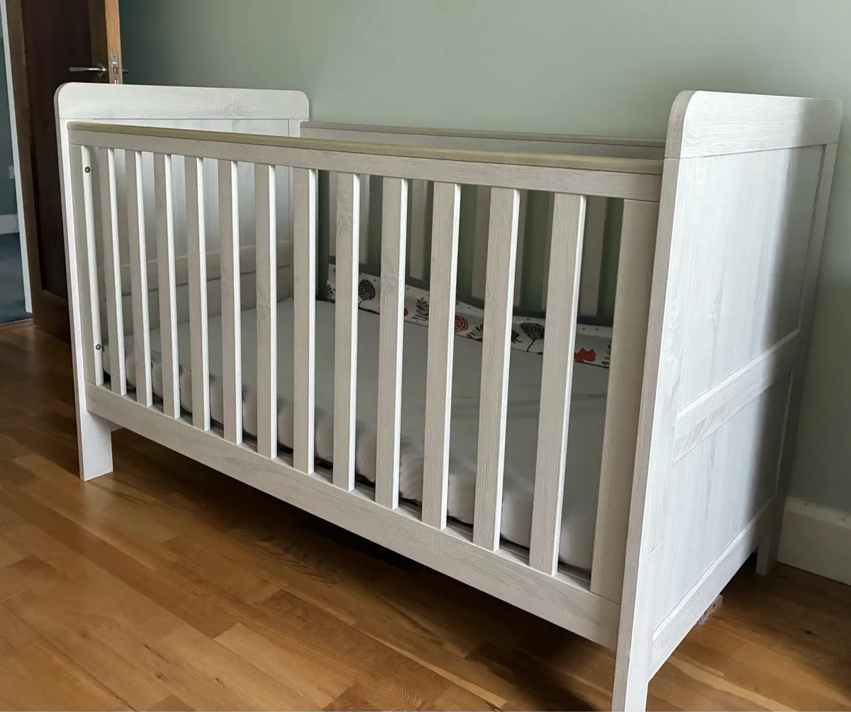 Mamas & Papas Cot Bed & Bundle - Image 1