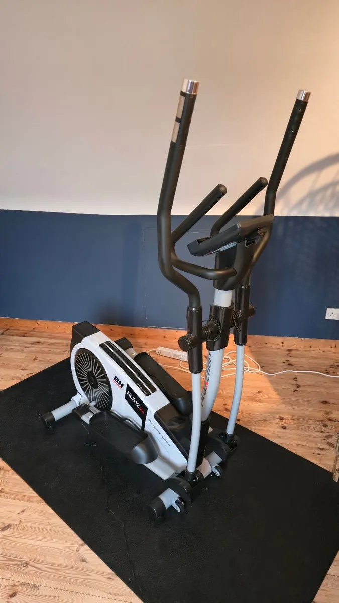 BH NLS12 Dual Elliptical Crosstrainer - Image 3